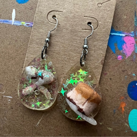 Vanilla Flan with Fork and Spoon Earrings - Picture 2 of 7